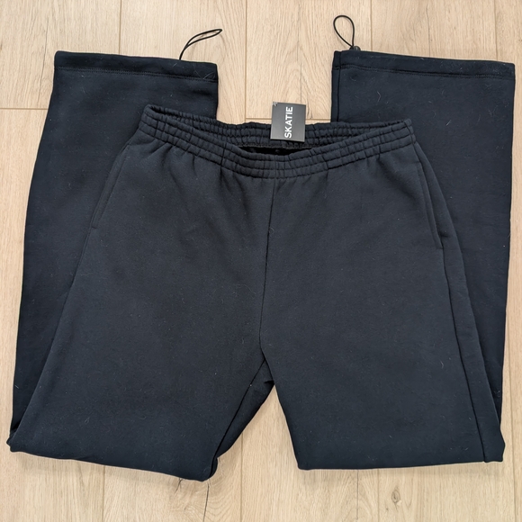 Skatie Ultralux Danny Sweatpants - Black - Picture 11 of 14